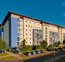 Familienangelegenheit: Renovierte, geräumige 3-Zimmer-Wohnung mit Balkon - Erlangen Bruck