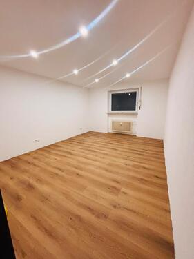 Foto - Kernsaniert! 3 Zimmer Wohnung Erdgeschoss