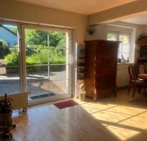Einfamilienhaus mit Garten und Garage - EppsteinTaunus