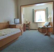 Möbilierte Einzelzimmer mit Bad - Himbergen