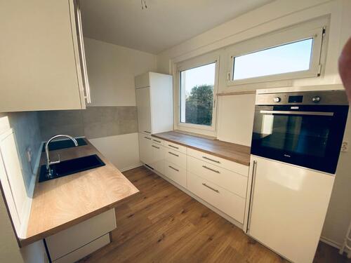 Foto - Hochwertig renovierte 5-Raumwohnung mit Einbauküche.