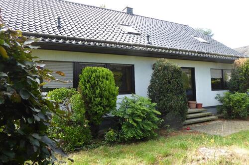 Foto - Einfamilienhaus im Grünen - 390.000,00 EUR Kaufpreis,