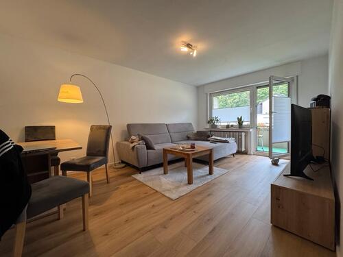 Foto - ZU SOFORT 2-Zimmerwohnung mit Einbauküche & Südbalkon