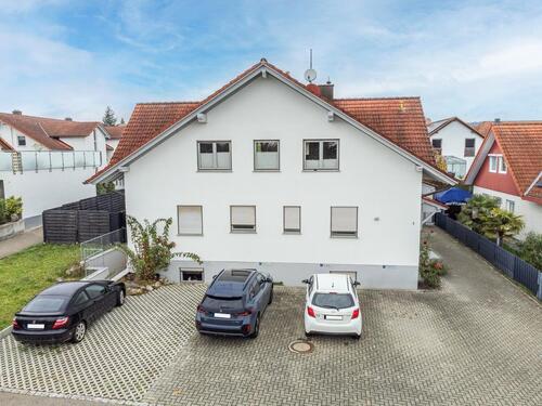 Foto - Stilvolle 3-Raum-Dachgeschosswohnung mit Balkon in Volkertshausen