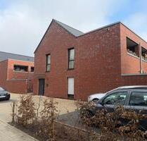 Großzügige 2-Zimmer-EG-Wohnung mit kl. Garten und EBK - Nordhorn