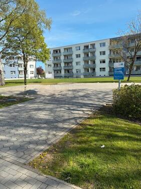 Foto - Außenstellplatz, Memeler Str. 1-5, Elmshorn