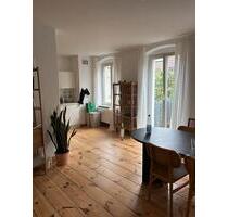 (befristet) Möblierte Altbauwohnung mit Balkon – im Winsviertel - Berlin Pankow