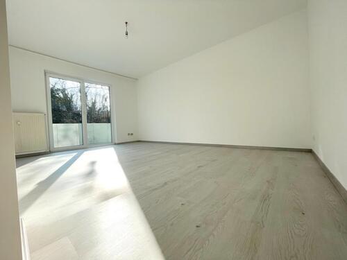 Foto - Frisch renovierte 3-ZKB Wohnung mit Balkon in Südlage