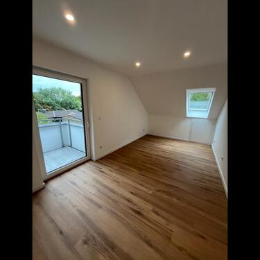 Foto - 2 Zimmer Dachgeschoßwohnung zur Miete in Neuss