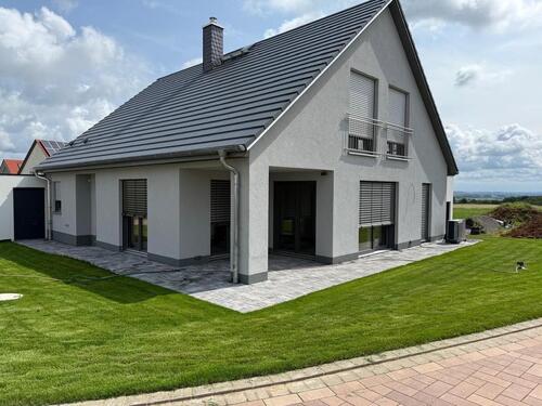 Foto - Massives Einfamilienwohnhaus Neubau