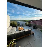 Exklusive Penthousewohnung mit 2 Dachterrassen und lux. Ausstatt. - Markgröningen