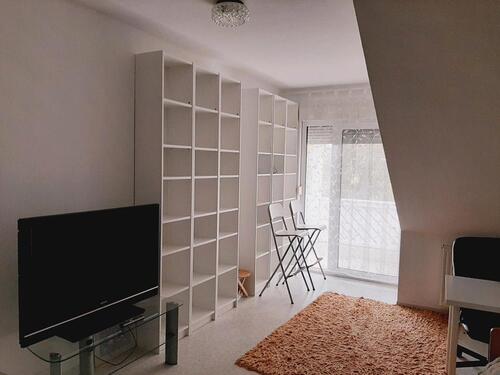 Foto - Gepflegtes möbliertes Zimmer mit Parkplatz – 25 €Nacht