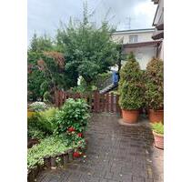 Attraktives 3-Familienhaus von Privat in Sossenheim zu verkaufen - Frankfurt am Main