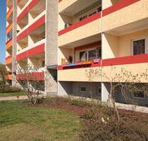 3-Raum-Wohnung F R E I ... ! - 312,00 EUR Kaltmiete, ca.  62,93 m² in Neubrandenburg (PLZ: 17034) Datzeberg