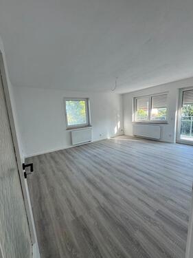 Foto - Erstbezug nach Sanierung! Helle 3-Zimmerwohung zu vermieten!