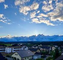 Helle 4 Zimmer-Wohnung mit Garage und zwei Balkonen zu vermieten - Küssaberg