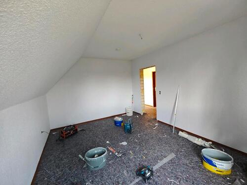 Foto - Frisch renovierte großzügige Wohnung mit Garten und 2 Loggien