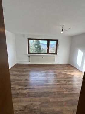 Foto - Renovierte 3,5-Zimmer-Wohnung, 70 m² – zentrale Lage