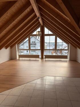 Foto - 5 Zimmer Dachgeschoßwohnung in Ergolding