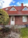 Foto - Einfamilienhaus mit Wintergarten, Doppelgarage & großem Garten