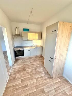 Foto - Mit neuer Einbauküche! - 360,00 EUR Kaltmiete, ca.  58,14 m²