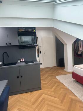 Foto - 1 Zimmer Dachgeschoßwohnung zur Miete in Hamburg