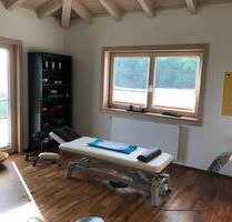 Praxis Büroräume zu vermieten - 550,00&nbsp;EUR Kaltmiete, ca.&nbsp; 60,00&nbsp;m&sup2; in Hemau (PLZ: 93155)