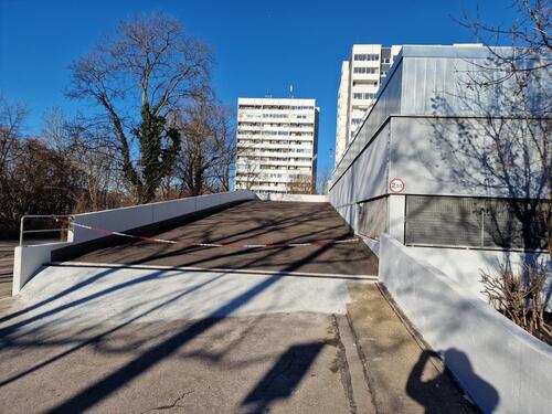 Foto - Garage Augsburg - nach Sanierung - neu zu vermieten