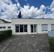 Exklusive freistehende Eigentumswohnung im Bungalow-Stil - Igersheim
