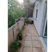 Gepflegte, helle 4-Zimmer-Wohnung mit Balkon - Kohlberg