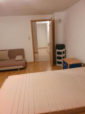Foto - 1 Zimmer zu vermieten. - 450,00&nbsp;EUR Kaltmiete, ca.&nbsp; 35,00&nbsp;m&sup2;