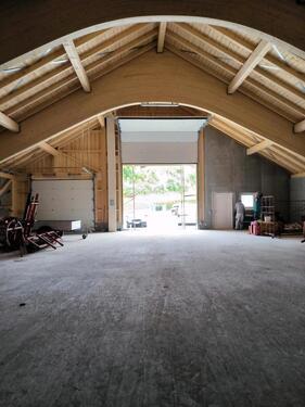 Foto - Halle zu vermieten - 2.000,00 EUR Kaltmiete, ca.  545,00 m²