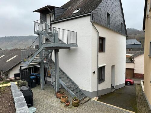 Foto - 75 m²DG-Wohnung mit Einbauküche, Klimaanlage und Stellplatz