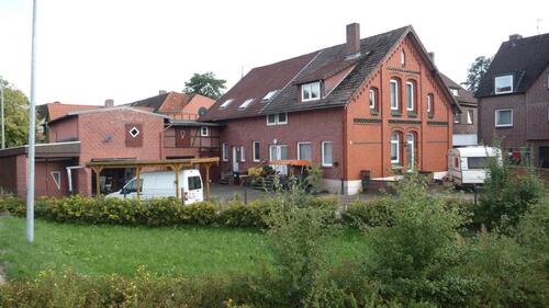 Foto - Einfamilienhaus mit Einliegerwohnung