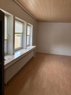 Foto - 4-Zi.-Wohnung - 900,00&nbsp;EUR Kaltmiete, ca.&nbsp; 110,00&nbsp;m&sup2;