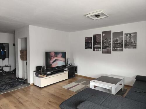 Foto - Große Wohnung – ideal für 3–4 Personen – sofort verfügbar