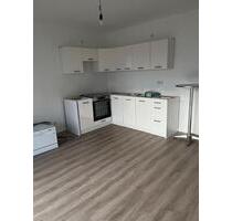 2-Zimmer Wohnung in Lich: möbliert, neue Einbauküche, 49 m²