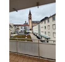 Helle Altbau Wohnung mit Balkon in der Würzburger Altstadt