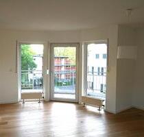 Exclusive 2-Zi.-Wohnung mit EBK, Balkon, TG-Platz in Leverkusen
