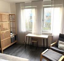 Helle 1-Zimmer-Wohnung mit Balkon & Stellplatz in KA-Oberreut - Malsch