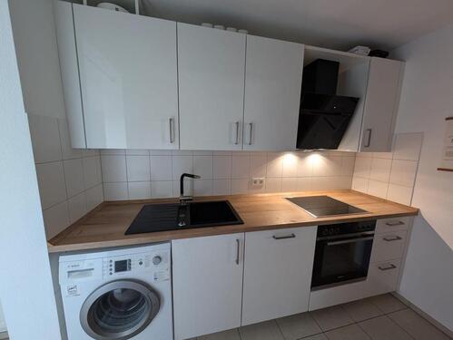 Foto - Helle 4 Zi Wohnung m EBK,Solarstrom,1-2 Mieter, Zimmer Whg, 3 AAP