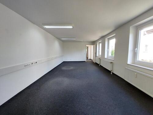 Foto - Attraktive, moderne Büro-Praxisräume mit Parkplätze in zentraler Lage