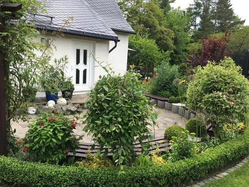 Foto - Großzügige vollmöblierte 3-Raum-Wohnung in Grünhain zu vermieten