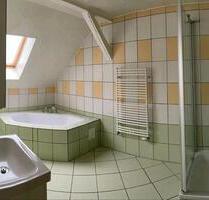 3 Raum Dachgeschosswohnung - 419,00 EUR Kaltmiete, in Reichenbach im Vogtland (PLZ: 08468)