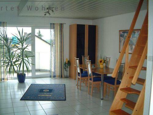 Foto - Gepflegte helle, möblierte 2-DG mit Balkon, Einbauküche