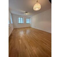 Charmante 2 12 Zi.-Wohnung in der Altstadt, Einbauküche und Balkon - Rothenburg ob der Tauber