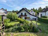 Foto - Modernisiertes Ein- bis Zweifamilienhaus mit großem Garten, neuer