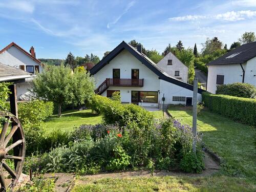 Foto - Modernisiertes Ein- bis Zweifamilienhaus mit großem Garten, neuer
