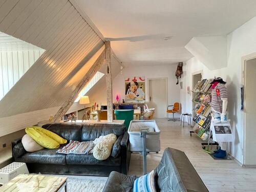 Foto - 80m2 DG-Wohnung nahe Friedensplätzchen Bilker Kirche