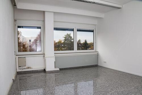 Foto - ca. 36,29 qm große helle BÜROFLÄCHE mit Granitboden für 9,10€qm
